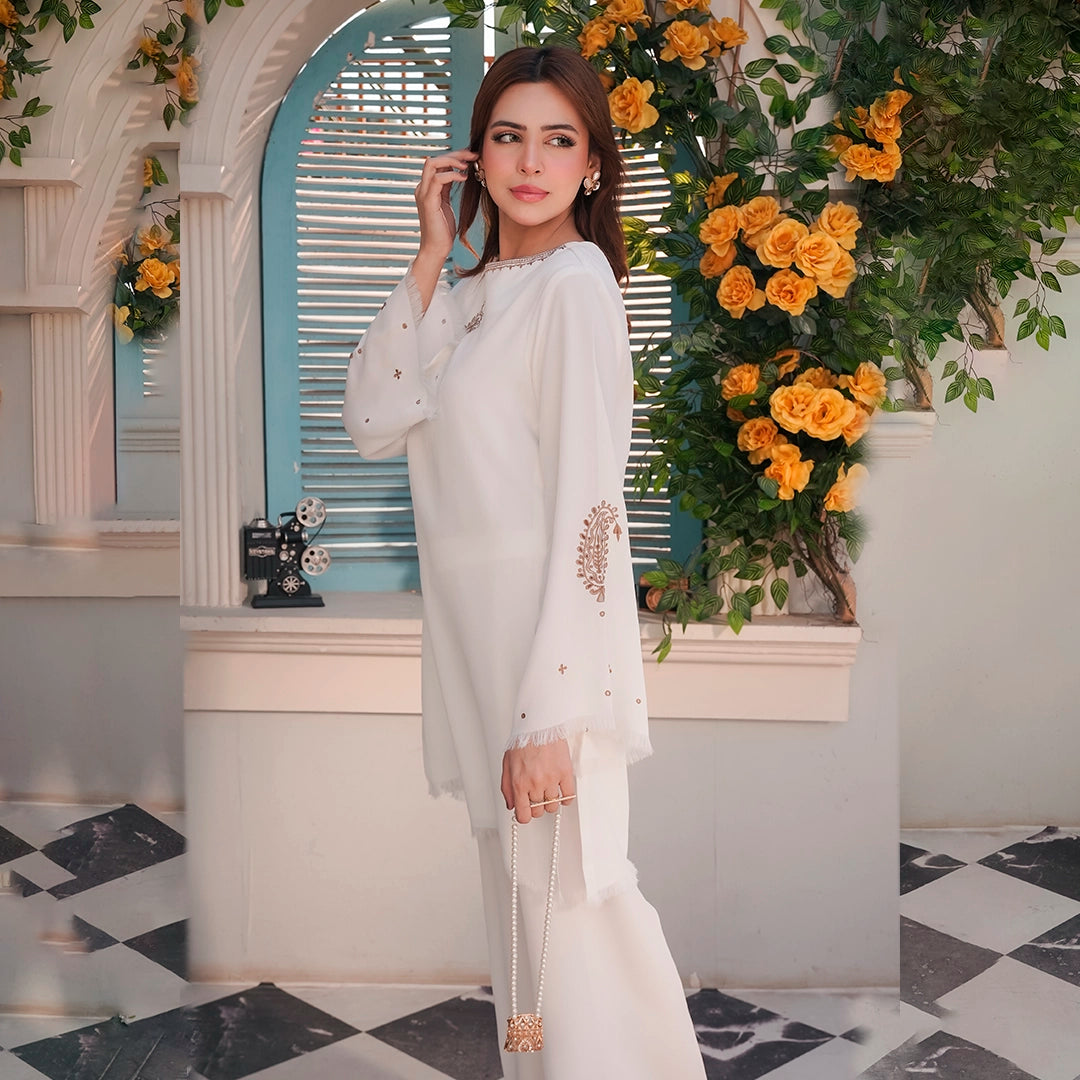 Eira Grace — side view | Sachi Vera Pakistan