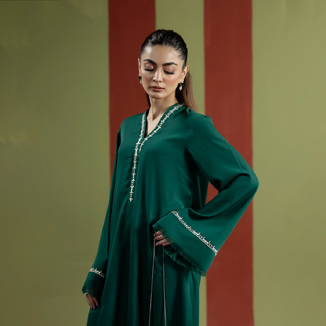 Royal Emerald Dress — full look | Sachi Vera Pakistan