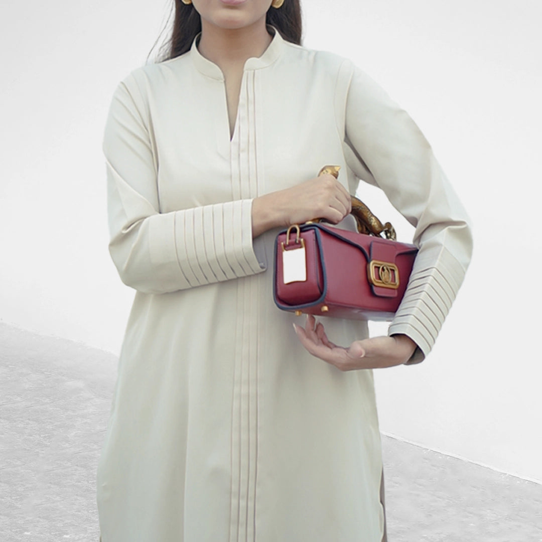 Ivory Grace — back view | Sachi Vera Pakistan