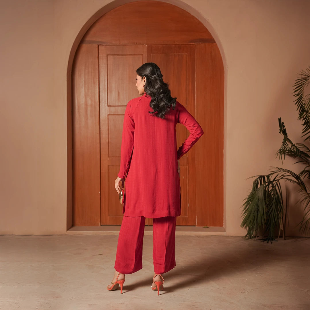 Scarlet Royale — side view | Sachi Vera Pakistan