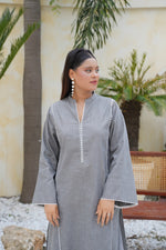 Frost Mist - Sachi Vera