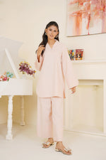 Linen Kiss - Sachi Vera