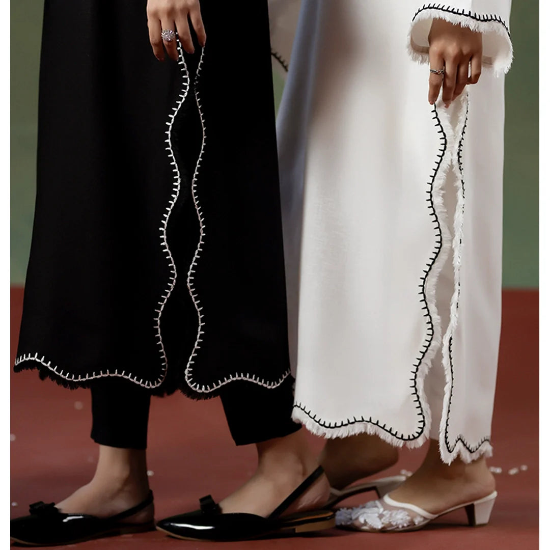 Linen vs Karandi: Which Kurta Fabric is Right for You?