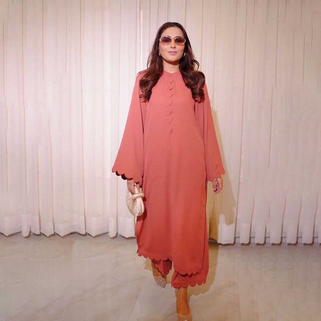 Burnt Rose Scalloped Set — back view | Sachi Vera Pakistan