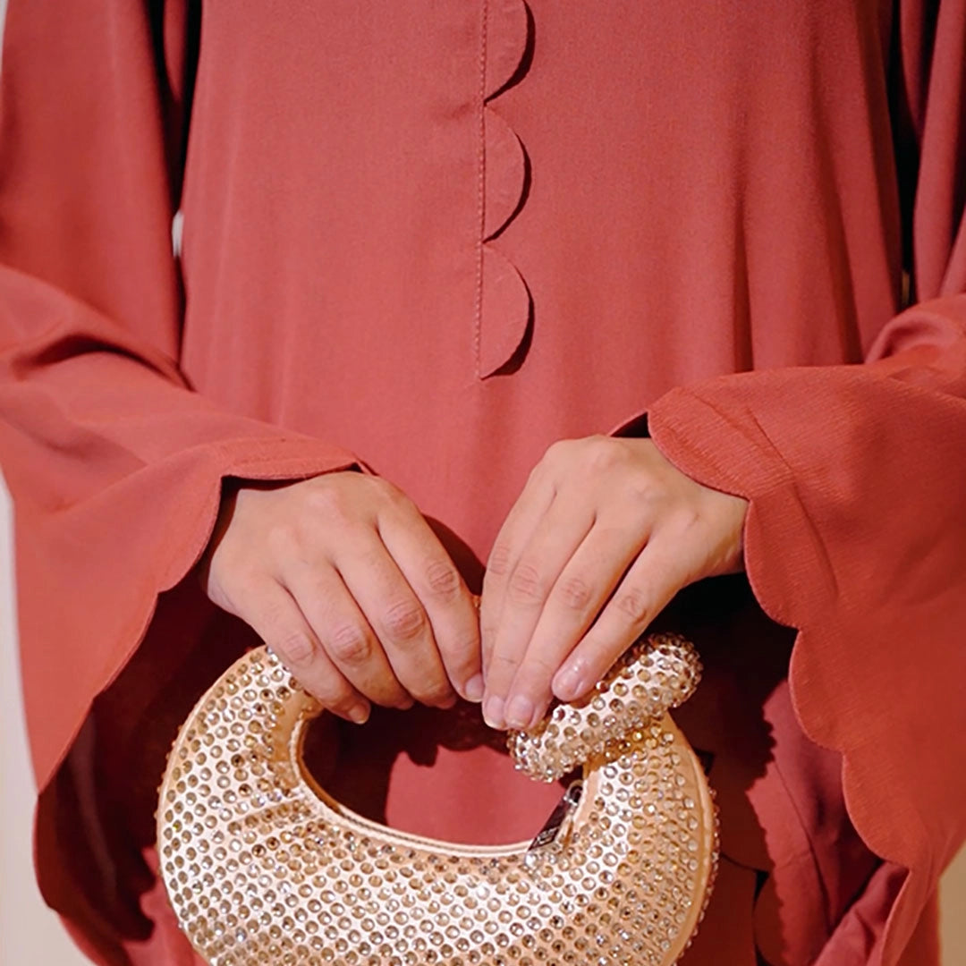 Burnt Rose Scalloped Set — styled view | Sachi Vera Pakistan