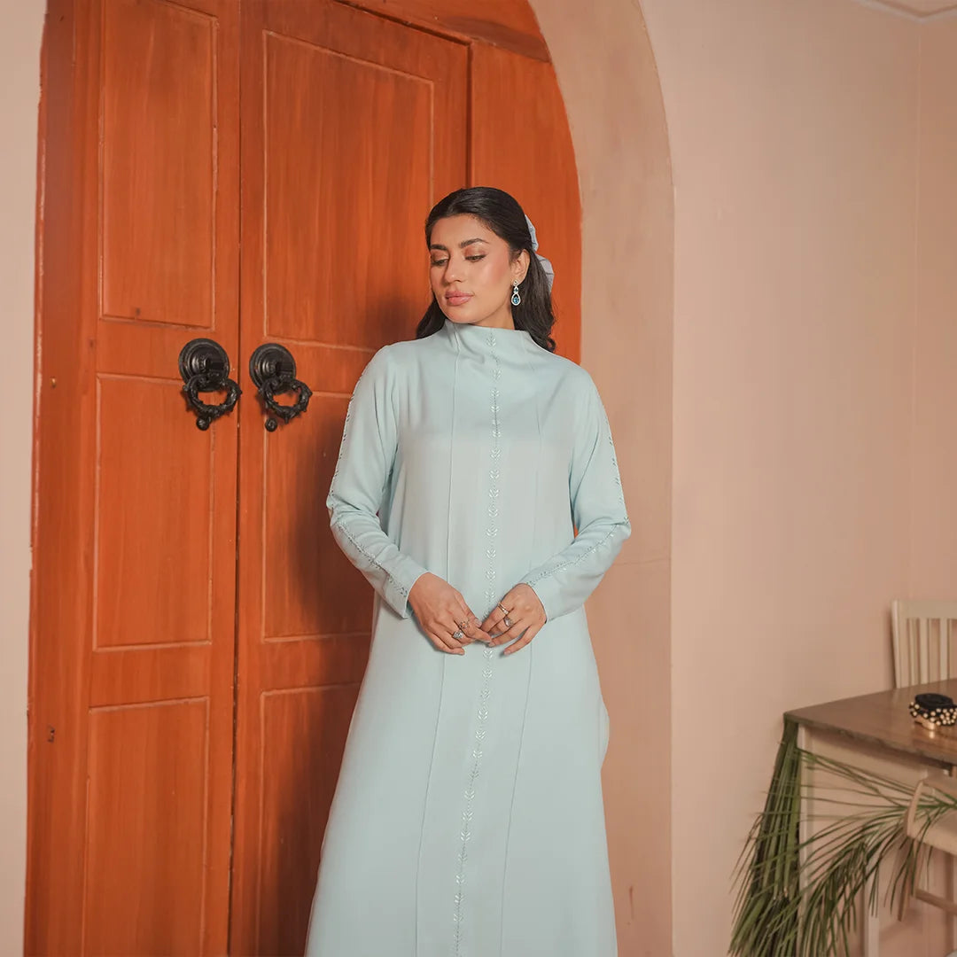 Azure Élise — back view | Sachi Vera Pakistan