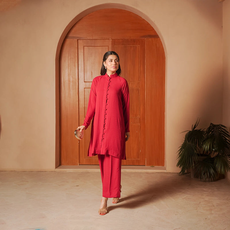 Scarlet Royale — back view | Sachi Vera Pakistan