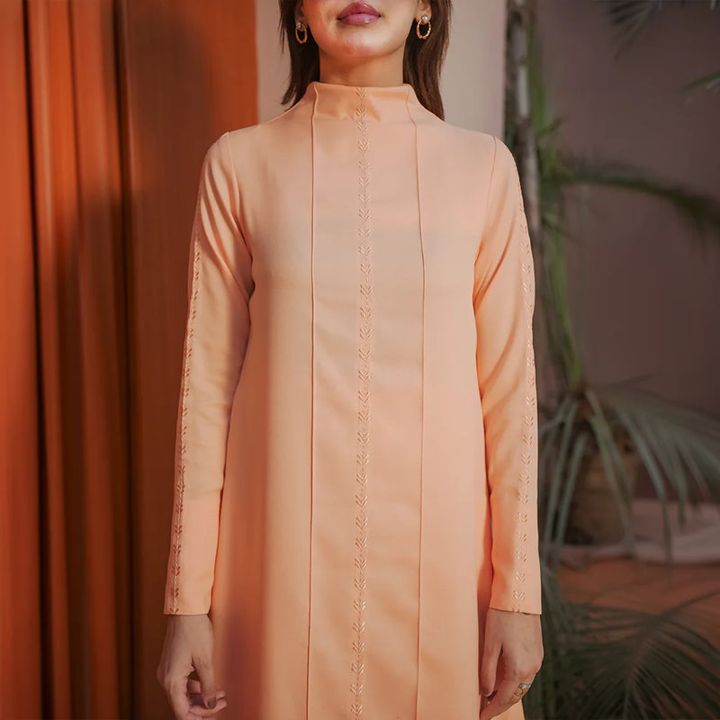 Apricot Lumière — detail view | Sachi Vera Pakistan