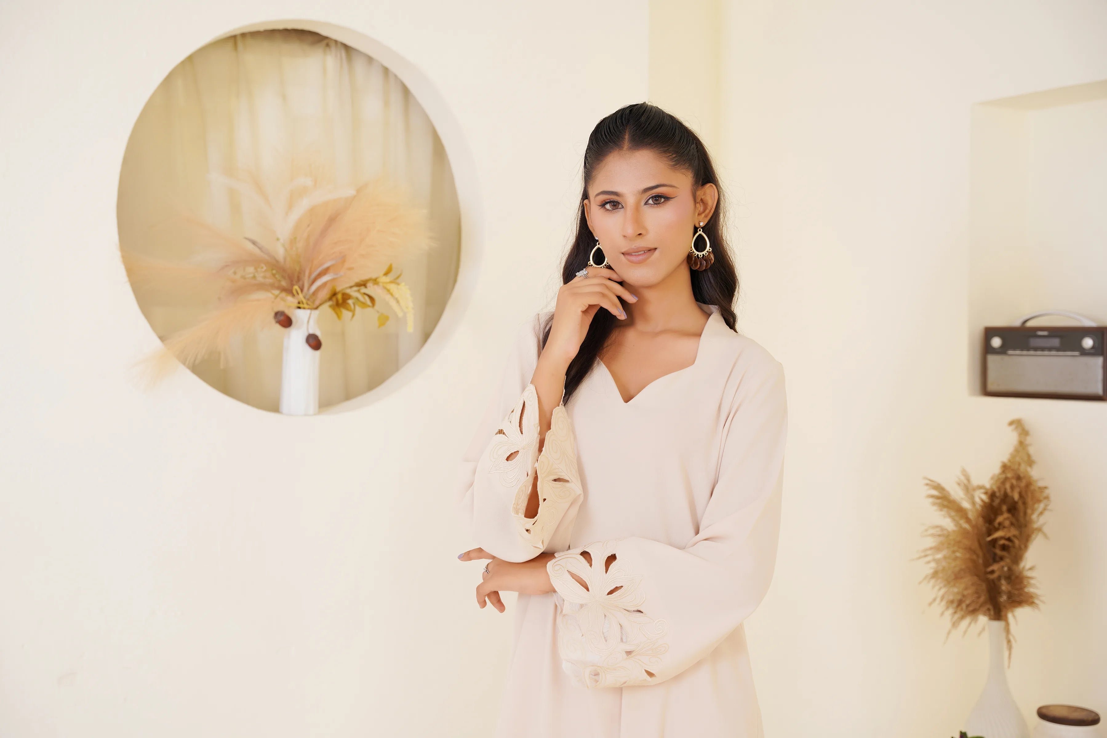 Pearl Grace — back view | Sachi Vera Pakistan