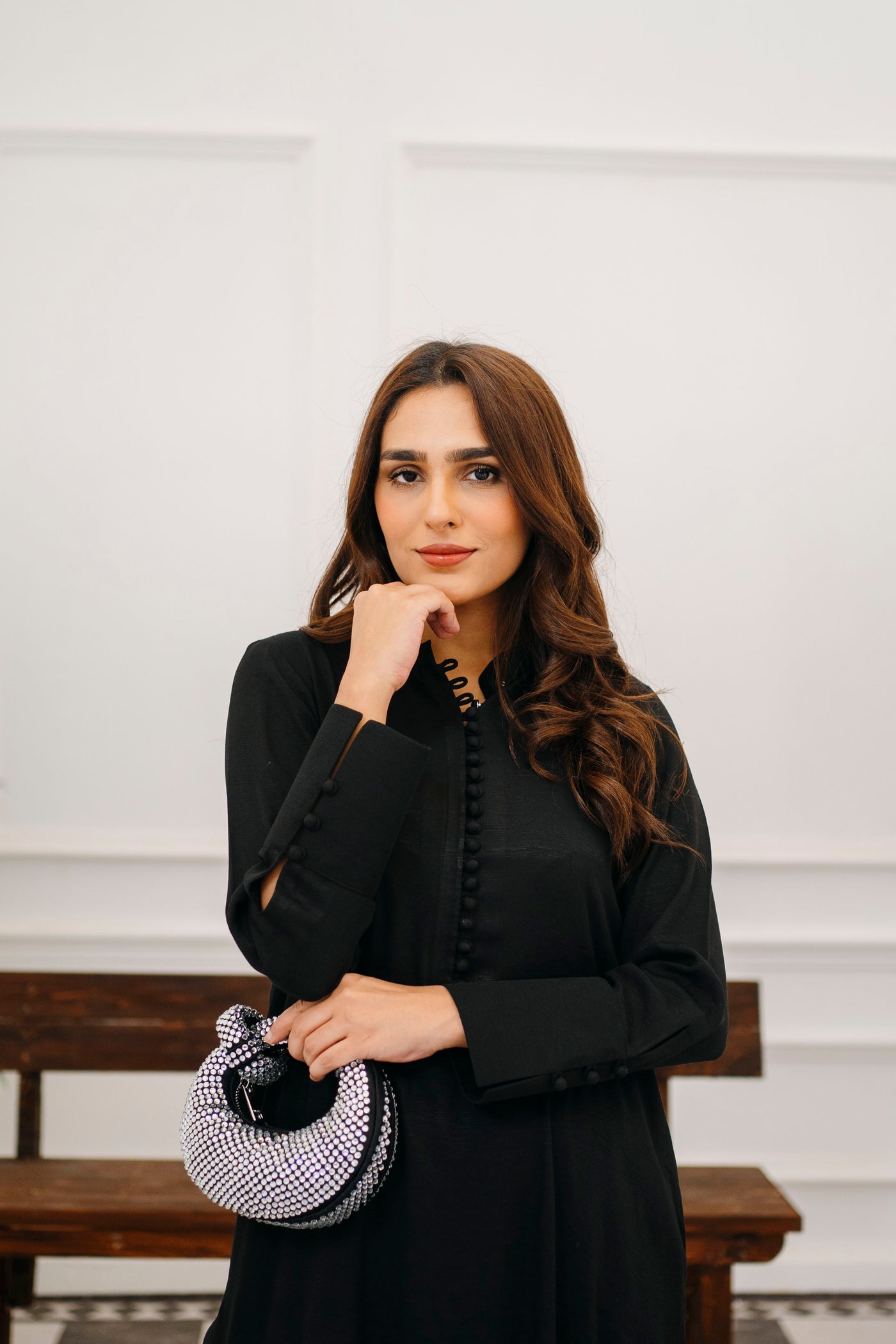 Velora Noir — close-up | Sachi Vera Pakistan